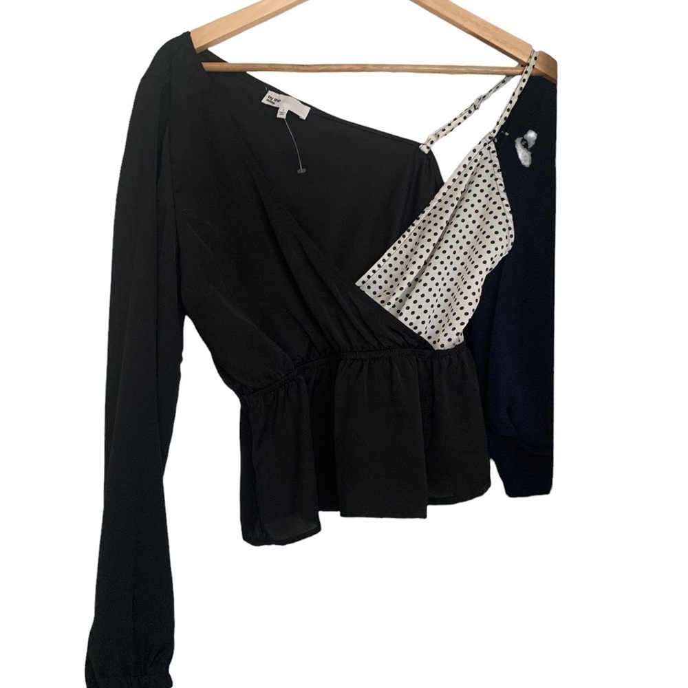 Revolve wrap top - Picture 4 of 9